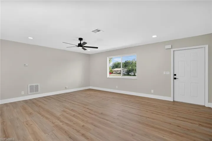 2300 Crystal Dr, Fort Myers, Florida 33907