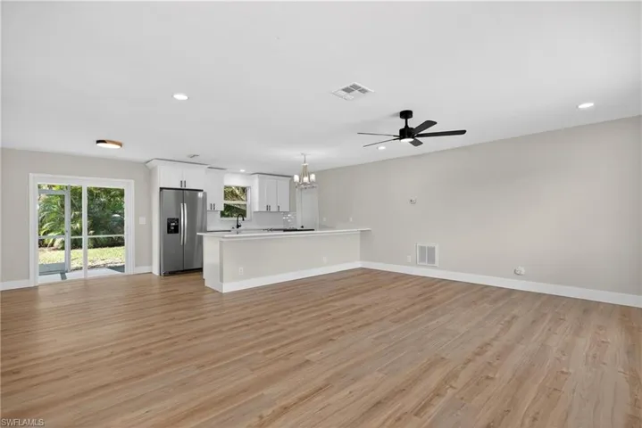 2300 Crystal Dr, Fort Myers, Florida 33907