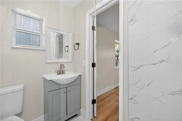 2300 Crystal Dr, Fort Myers, Florida 33907