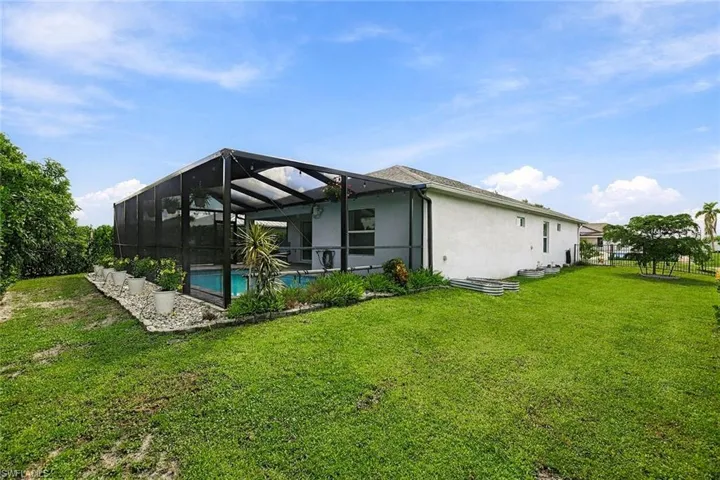 1409 Ne 43rd Ter, Cape Coral, Florida 33909
