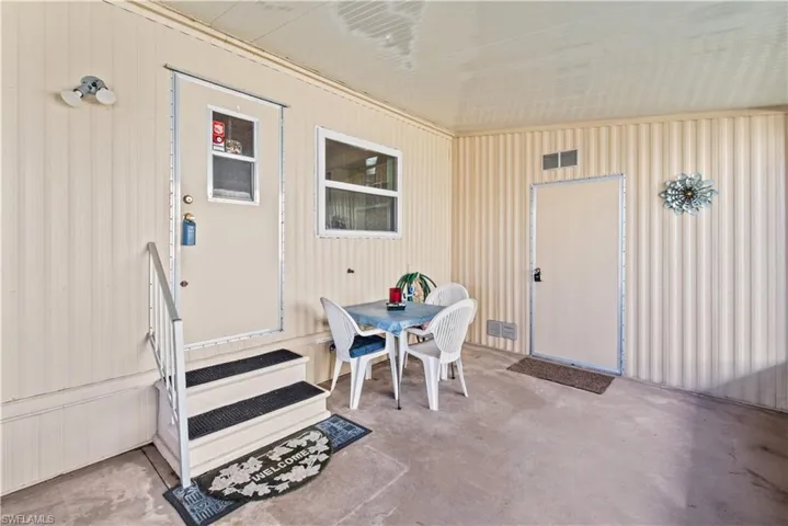 243  Poinsettia  DR, Fort Myers, FL 33905