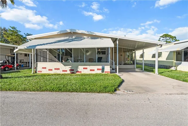 243  Poinsettia  DR, Fort Myers, FL 33905