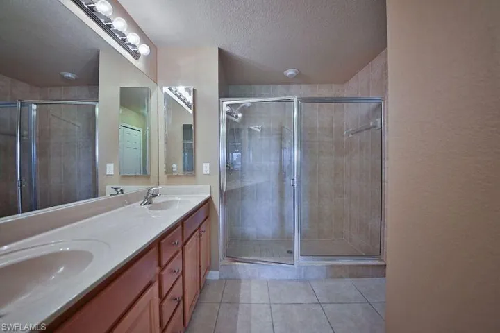 3910  Santa Barbara  BLVD, Cape Coral, FL 33914