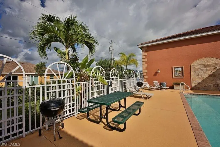 3910  Santa Barbara  BLVD, Cape Coral, FL 33914