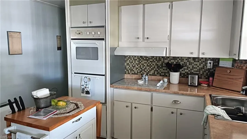 524 Timber Ln S, North Fort Myers, Florida 33917