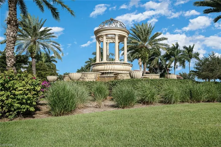 9731  Acqua  CT, Naples, FL 34113