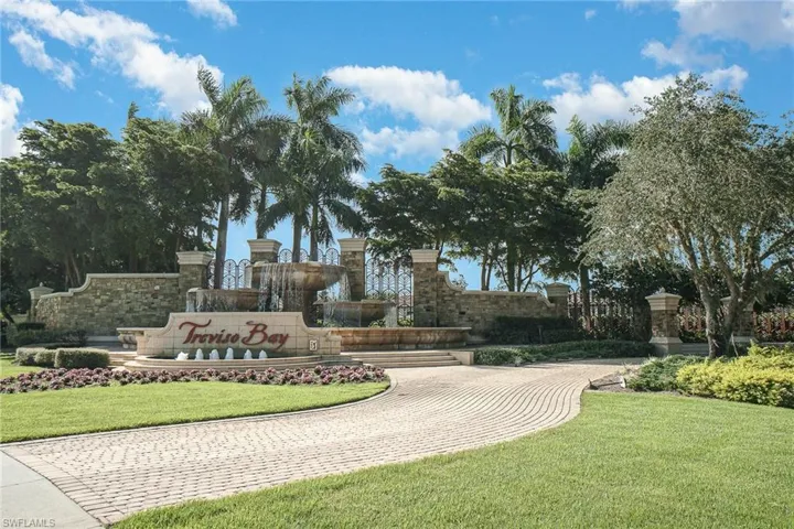 9731  Acqua  CT, Naples, FL 34113