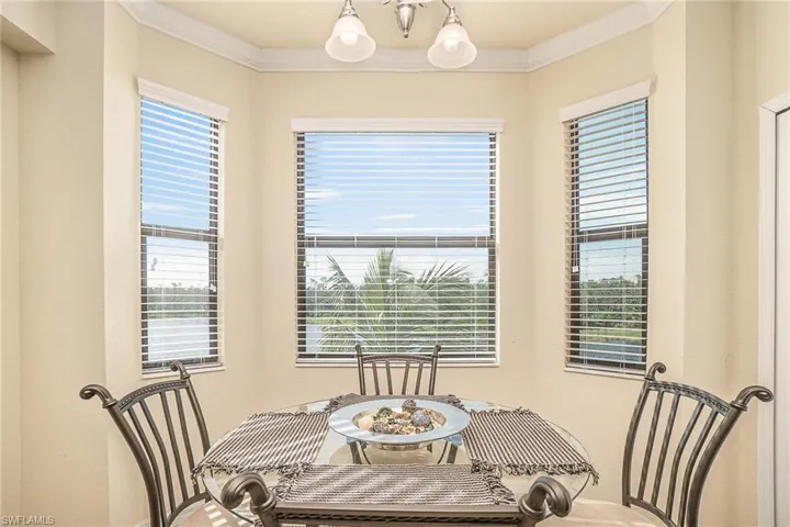 9731  Acqua  CT, Naples, FL 34113