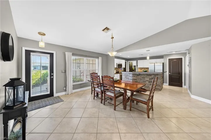2238 Nw 8th Ter, Cape Coral, Florida 33993