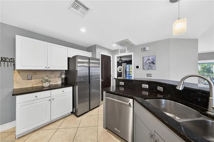 2238 Nw 8th Ter, Cape Coral, Florida 33993