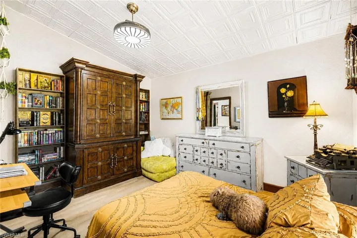 AI suggestion of guest room repaint.