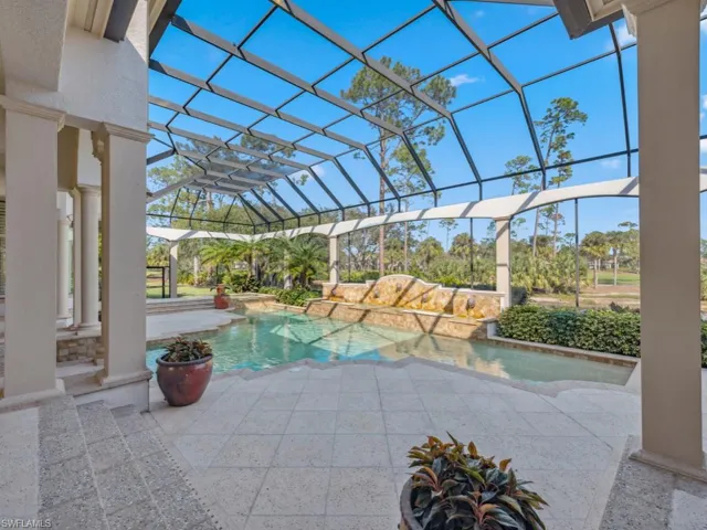 Screened pool & Spa