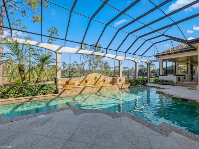 Screened pool & Spa