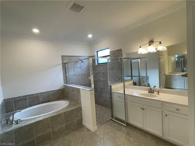 9353 Glenforest Dr, Naples, Florida 34120