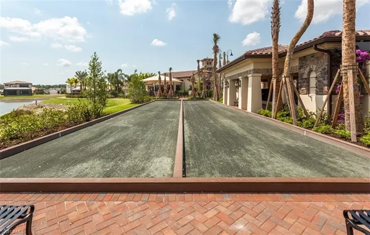 9353 Glenforest Dr, Naples, Florida 34120