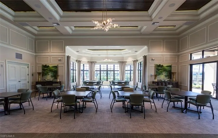9353 Glenforest Dr, Naples, Florida 34120