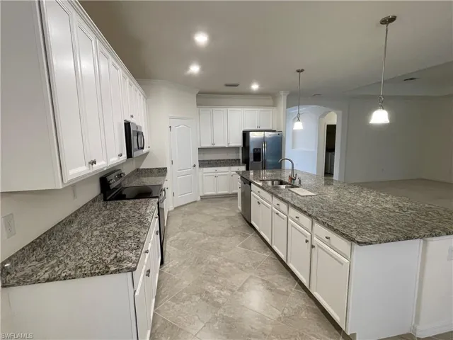 9353 Glenforest Dr, Naples, Florida 34120