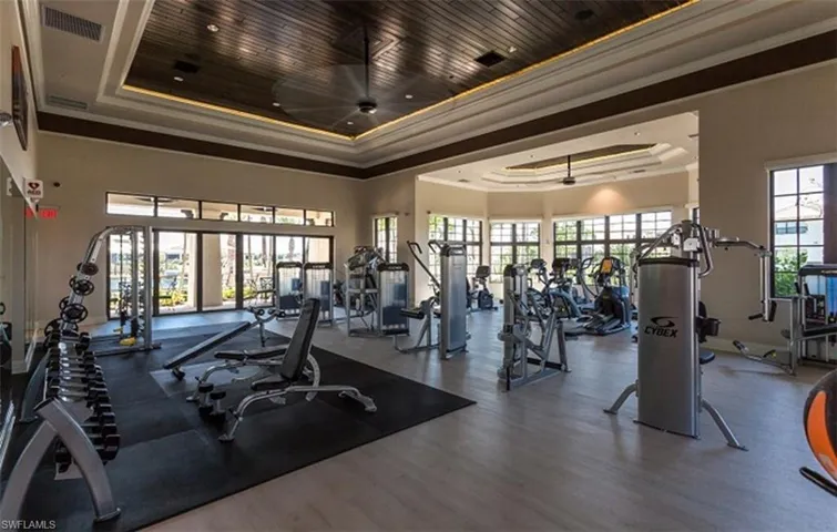 9353 Glenforest Dr, Naples, Florida 34120