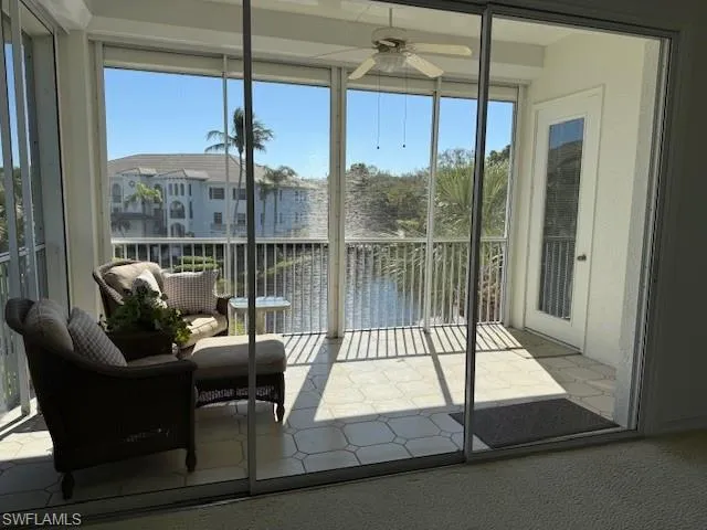 Sun on gracious lanai