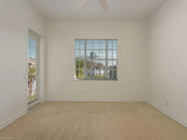 Second bedroom, lots of light, neutral colors