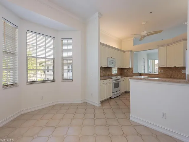 Den off kitchen