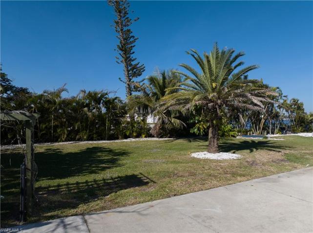 Side yard