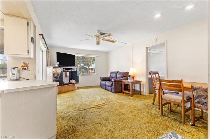 3815 SE 2nd AVE, CAPE CORAL FL 33904