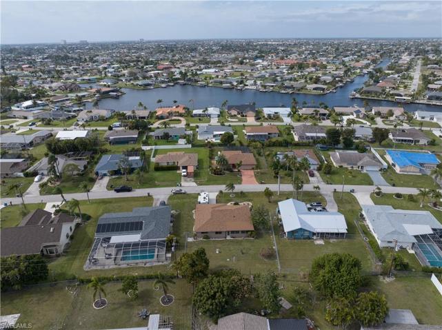 3815 SE 2nd AVE, CAPE CORAL FL 33904
