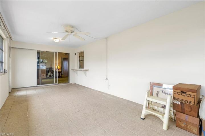 3815 SE 2nd AVE, CAPE CORAL FL 33904