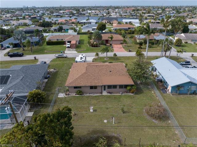 3815 SE 2nd AVE, CAPE CORAL FL 33904