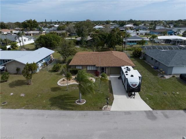3815 SE 2nd AVE, CAPE CORAL FL 33904