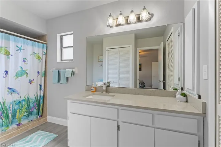 Main bathroom