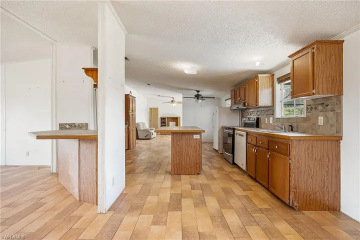 10550 Sharon Dr, North Fort Myers, Florida 33917