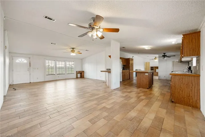 10550 Sharon Dr, North Fort Myers, Florida 33917