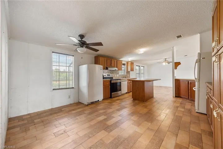 10550 Sharon Dr, North Fort Myers, Florida 33917