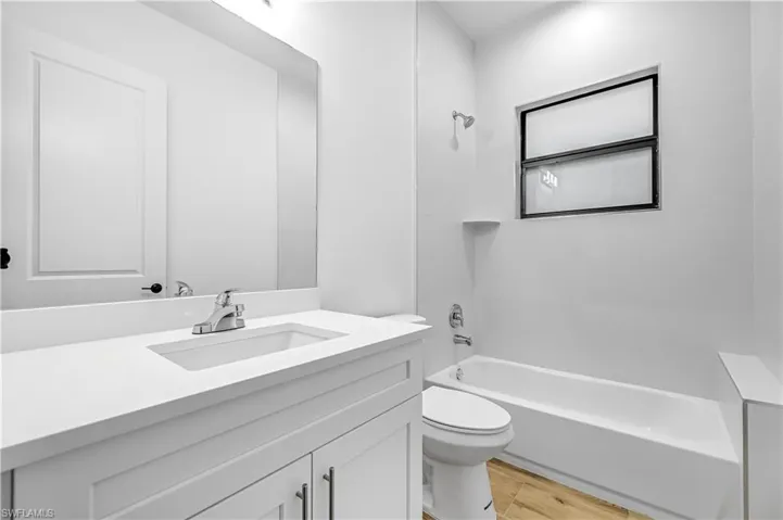 2668 39th Ave Ne, Naples, Florida 34120