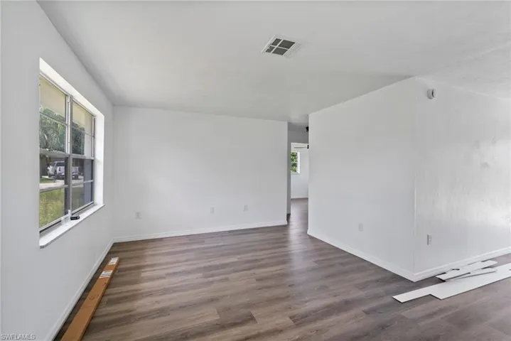 12602  2nd  ST, Fort Myers, FL 33905