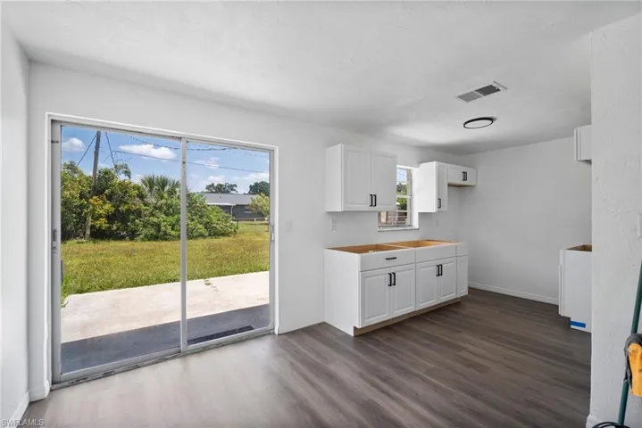 12602  2nd  ST, Fort Myers, FL 33905