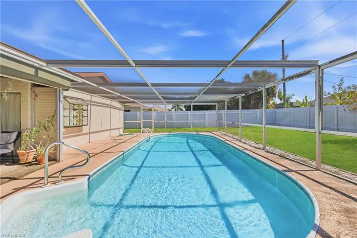 Saltwater Pool with pool bath and shower
