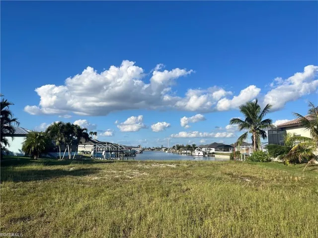4103 Nw 12th St, Cape Coral, Florida 33993