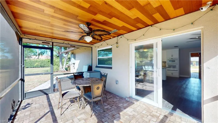 27514 Playa Del Rey Ln, Bonita Springs, Florida 34135
