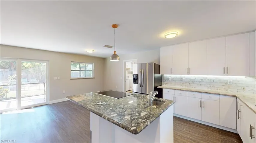 27514 Playa Del Rey Ln, Bonita Springs, Florida 34135