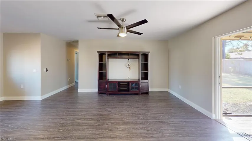 27514 Playa Del Rey Ln, Bonita Springs, Florida 34135