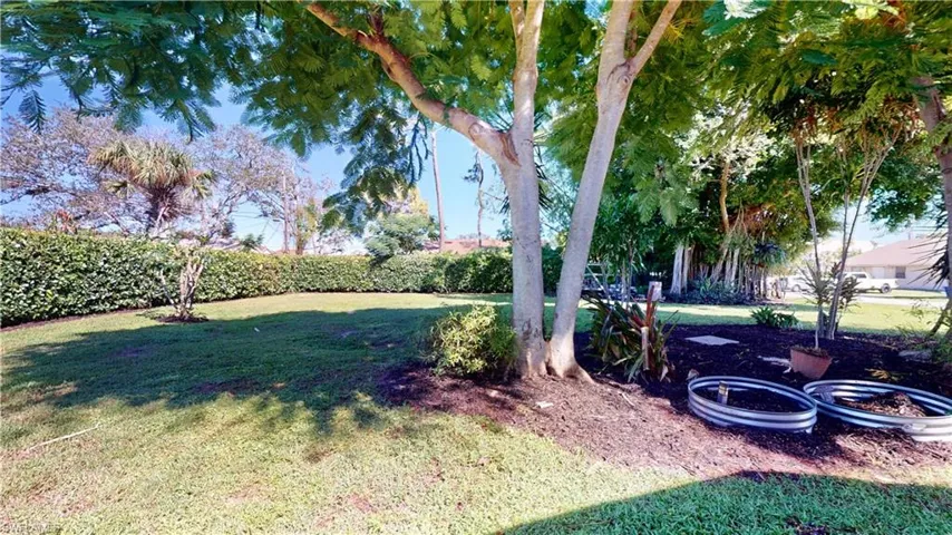 27514 Playa Del Rey Ln, Bonita Springs, Florida 34135
