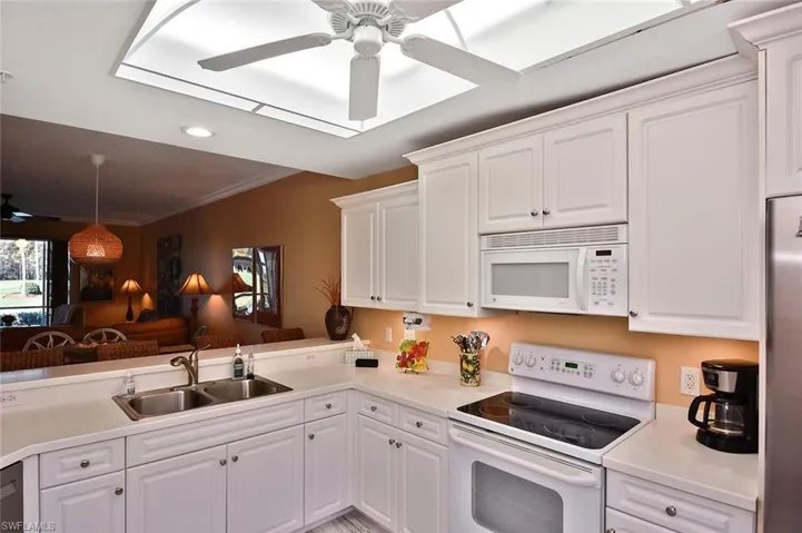 3860  SAWGRASS  WAY, Naples, FL 34112