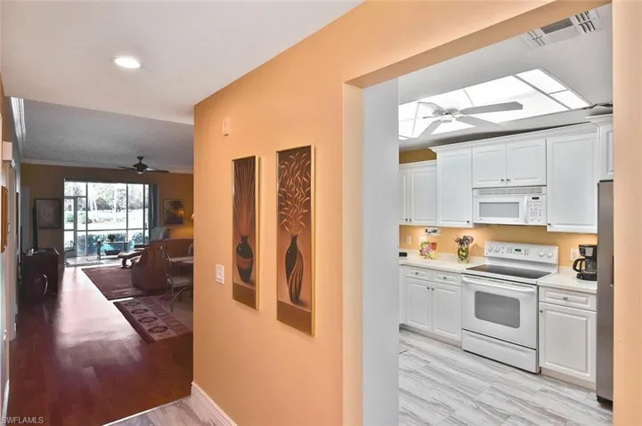 3860  SAWGRASS  WAY, Naples, FL 34112