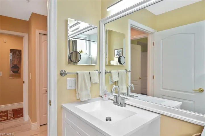 3860  SAWGRASS  WAY, Naples, FL 34112