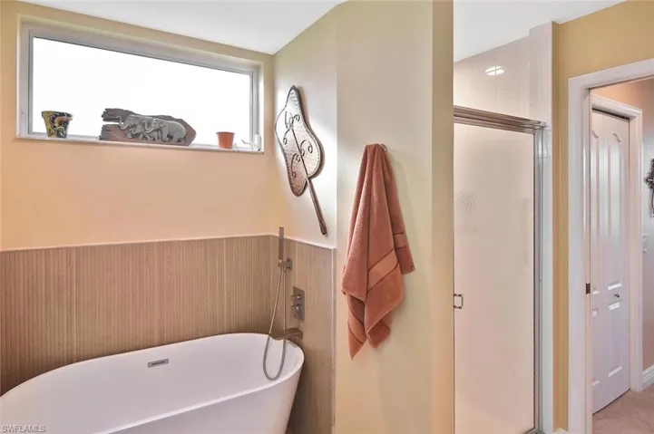 3860  SAWGRASS  WAY, Naples, FL 34112