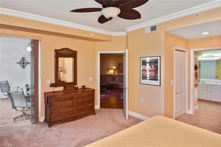 3860  SAWGRASS  WAY, Naples, FL 34112