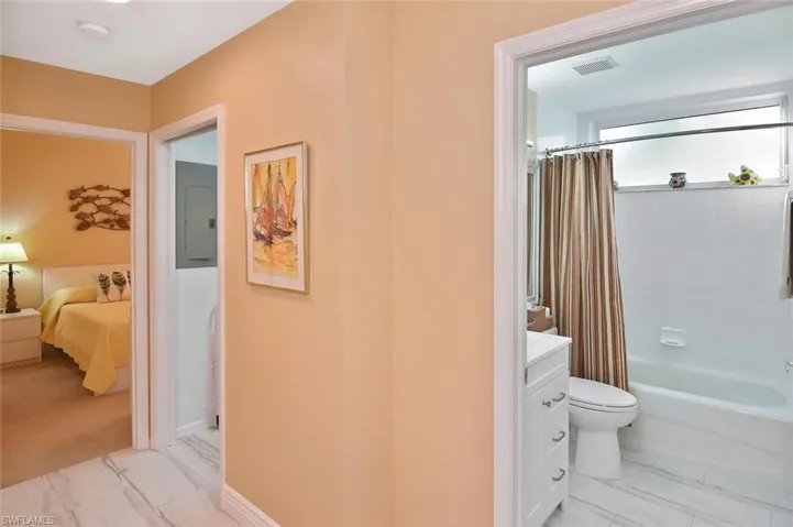 3860  SAWGRASS  WAY, Naples, FL 34112